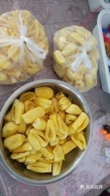 三天一家三口干了20斤的巨大无比的菠萝蜜，很甜啊