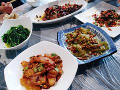 -秦园酒楼(水岸星城店)