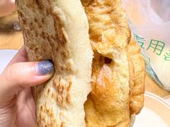牛舌饼夹糖油饼-黑窑厂糖油饼烤鸭·清真菜(总店)