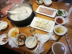 -风情丽江斑鱼火锅(孙家沟西南路80号店)