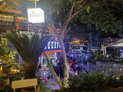 -正南齐北·老街糯米团(洪崖洞店)
