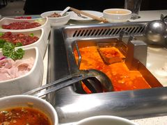 -海底捞火锅鲜切牛肉主题店(长寿路店)