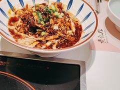 -黄记煌三汁焖锅(新佳丽江汉路店)