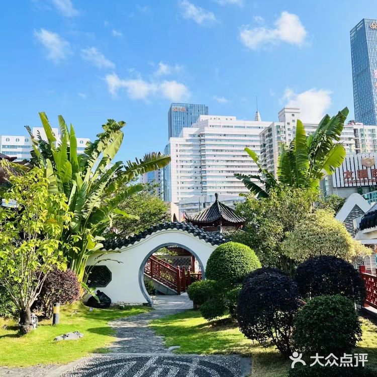 东门隐院，邂逅浪漫空中花园！🏮