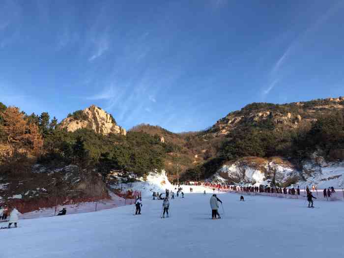 青岛崂山北宅高山滑雪场