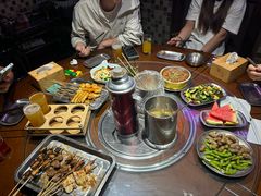 -马路牙子烧烤音乐酒馆(望京店)