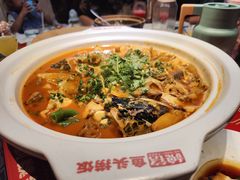 -魏铭鱼头捞饭(晋阳路店)