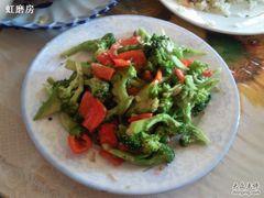 清炒西兰花-银同牦牛肉火锅