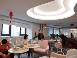 -爱瑞馨母婴护理中心(爱悠悠店)