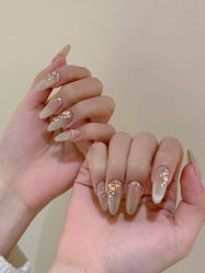 -LISSOM莉森 Nail ·美甲美睫原创定制店