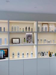 -JNK皮肤管理中心