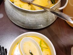 -大头虾越式风味餐厅(光明广场店)