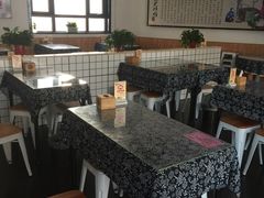 大堂-八两八金·莱芜特色炒鸡(市南漳浦路店)