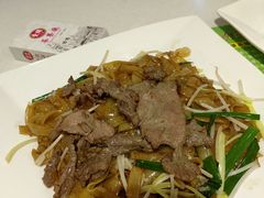 瑞士汁干炒牛河-壹间茶餐厅(天娱广场店)