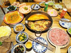 -旧街市鲜货老火锅(大光路店)