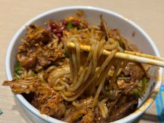 -灵芝妹子海鲜米线(劳动公园店)