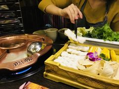 -滇釜火锅·能喝汤的火锅(车公庄店)