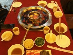 -山城年华老火锅(玉林店)