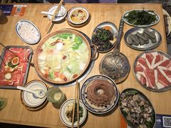 -洱火云南酸菜牛肉火锅(石景山当代商城店)