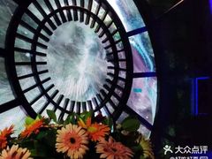 -简奥斯汀·赫本酒吧