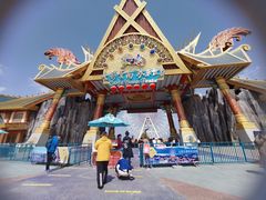 -七彩云南欢乐世界