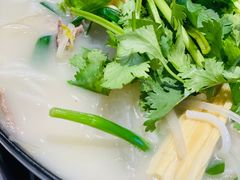 -肥汁米蘭香港米线(长宁来福士店)