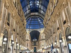 -文艺复兴百货(米兰大教堂广场店)