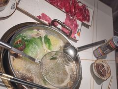 -牛人日志·鲜牛肉骨汤火锅(万科里瑧店)