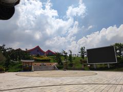 -彩色沙林风景区