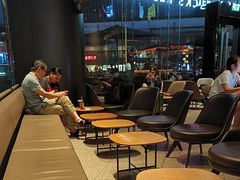 -星巴克臻选(上海合生汇1F店)