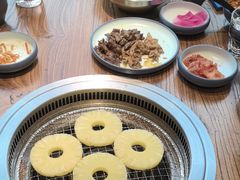 -明洞阿姨·韩式酱蟹烤肉·创意料理(三元桥店)