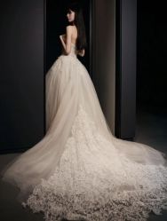 -Vera Wang婚纱礼服旗舰店