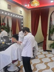 -东方先生国潮男士理发馆