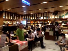-诚品(信义店)