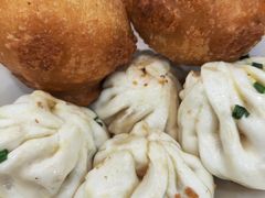 玉兰饼和生煎馒头-毛华美食(清扬路店)