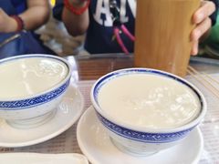 -周大娘牛乳(旧寨古村总店)