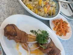 -汗腾格里·风味餐厅(新疆驻京办店)