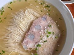 白汤面底-同得兴 Since·1995 传统苏式面馆(嘉馀坊店)