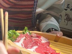 -老牌坊云南鱼豆花火锅(爱建店)