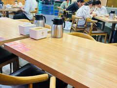 -裕记烧腊连锁餐饮(国商分店)