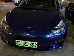 -TESLA 特斯拉(上海太古汇体验店)