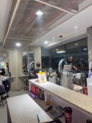 -PE SALON