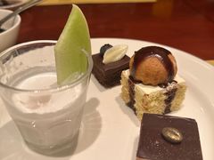 -怡咖啡海鲜自助餐厅(浦东香格里拉店)