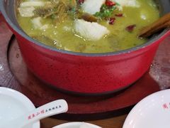 -周鱼小馆石锅酸菜鱼(活力汇店)