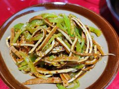 -冯烫烫跷脚牛肉·川菜小馆(武胜西街店)