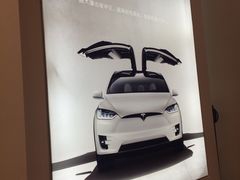 -TESLA 特斯拉(广州天环广场体验店)