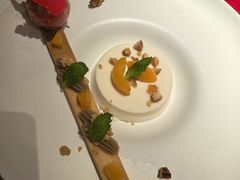 浓情栗意坚果布丁佐草莓冰淇淋-王品牛排(北京新辰里亚运村店)