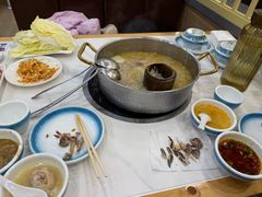 -朴小妹人参鸡汤火锅(长白山万达店)