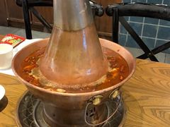 -沪小二铜炉蛙锅(苏州中心星悦汇店)