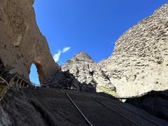 -阿图什天门景区